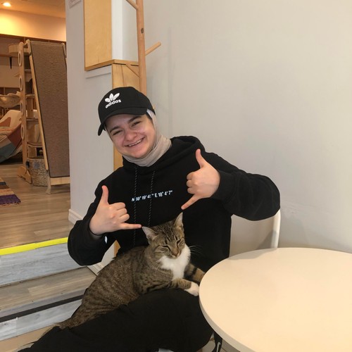 Experienced Pet Sitter in Edmonton, Alberta Affordable Daily Rates